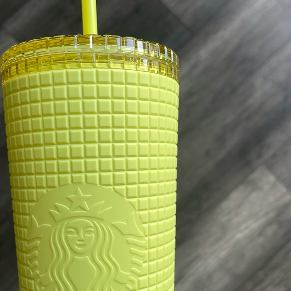 NWT Starbucks Meadow Yellow Grid Soft-Touch Cold Cup Tumbler with Straw (24 oz) - Picture 1 of 6